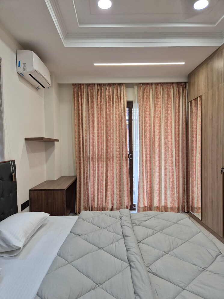 Bedroom, sector 42 1 Bedroom 450 Sq.Ft. Builder Floor In Sector 42 Gurgaon 8931033