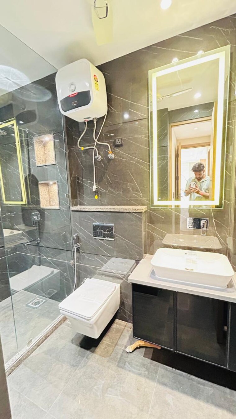 Master Bedroom, ansal-sushant-floors 4 Bedroom 280 Sq.Yd. Builder Floor In Sushant Lok ii Gurgaon 8931065