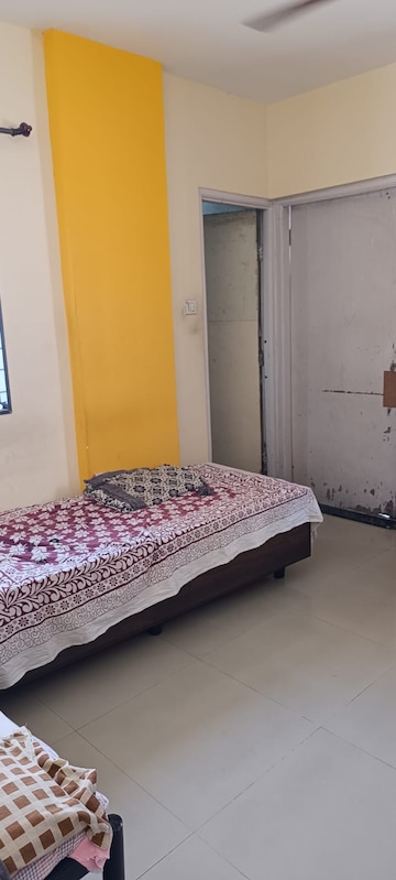 Bedroom in 1 BHK Apartment at Matoshree Aradhyam, Bajirao Road – for Rent