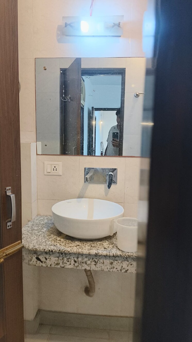 Bathroom, saket 2 Bedroom 900 Sq.Ft. Builder Floor In Saket Delhi 8931101