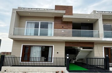 5 BHK Independent House For Sale in Sector 15