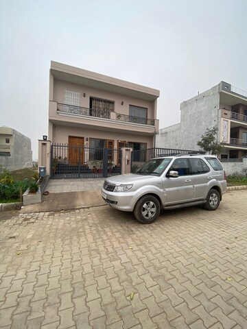 Parking in 3 BHK Independent House at Sector 116 – for Sale