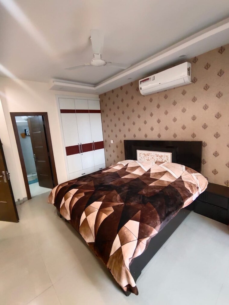 Bedroom, tulip-purple 4 Bedroom 2400 Sq.Ft. Apartment In Sector 69 Gurgaon 8931114