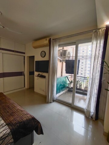 Room in 4 BHK Apartment at Tulip Purple, Sector 69 – for Sale