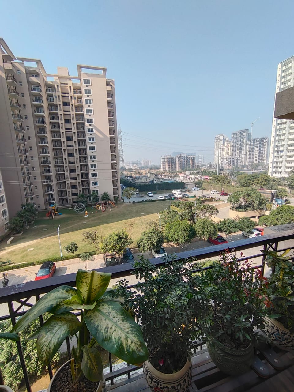 4 BHK + Servant Room 2400 Sq.Ft. Apartment in Tulip Purple