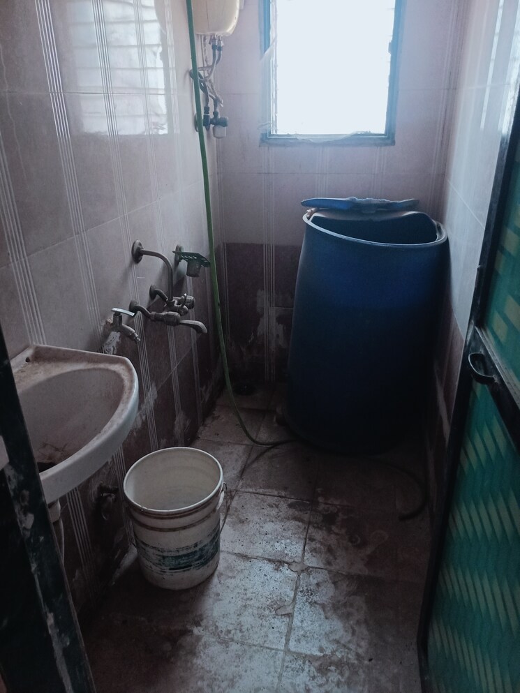 Bathroom, kasheli 1 RK 400 Sq.Ft. Apartment In Kasheli Thane 8718323
