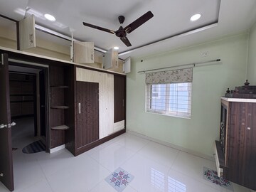 Room in 3 BHK Builder Floor at Nallagandla – for Rent