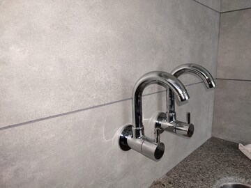 Furnished Amenities in 2 BHK Apartment at Shree Radhe, Viman Nagar – for Rent
