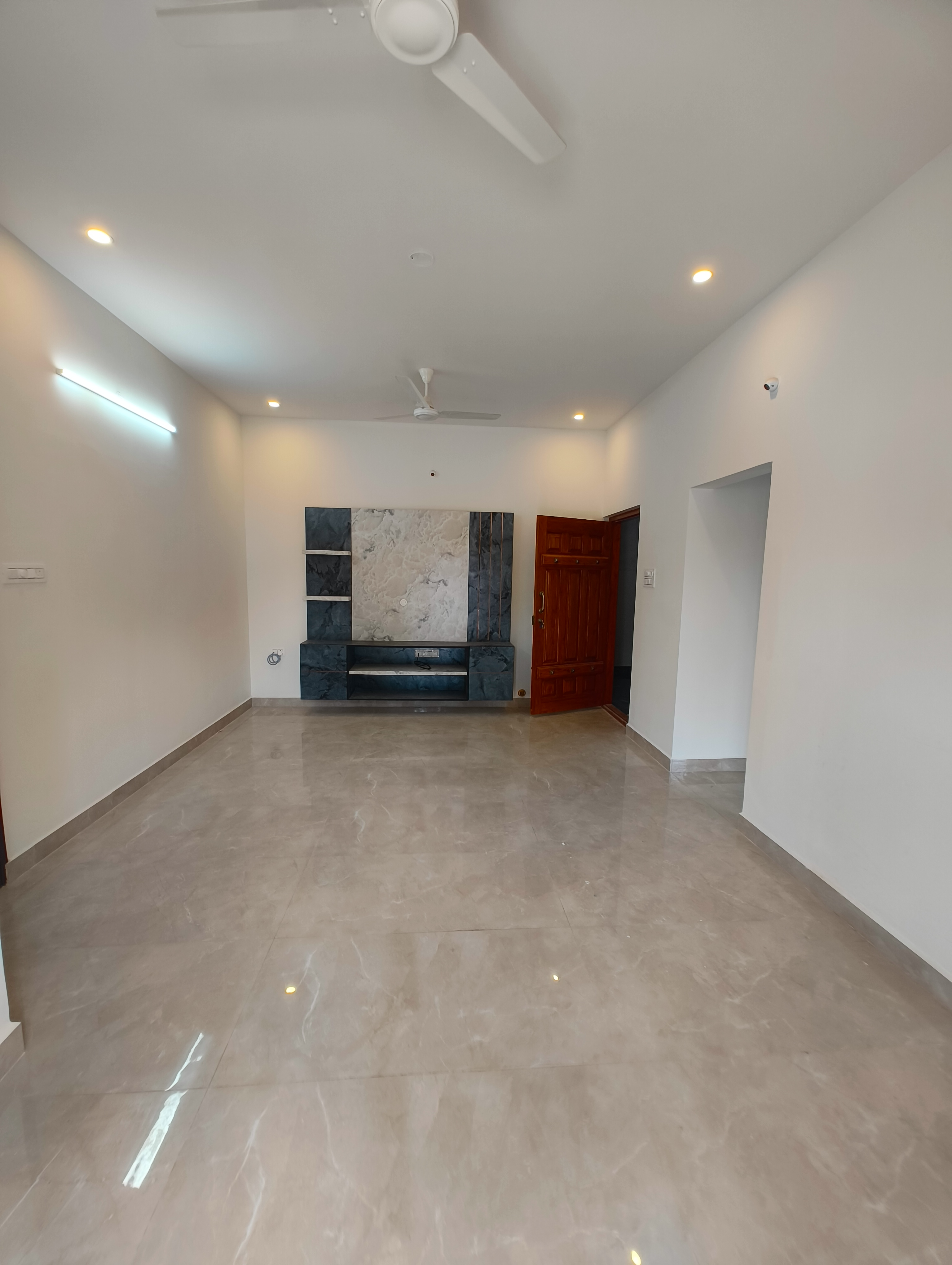 2 BHK + Pooja Room Builder Floor For Rent in Indiranagar