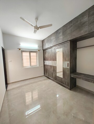 Room in 2 BHK Builder Floor at Indiranagar – for Rent
