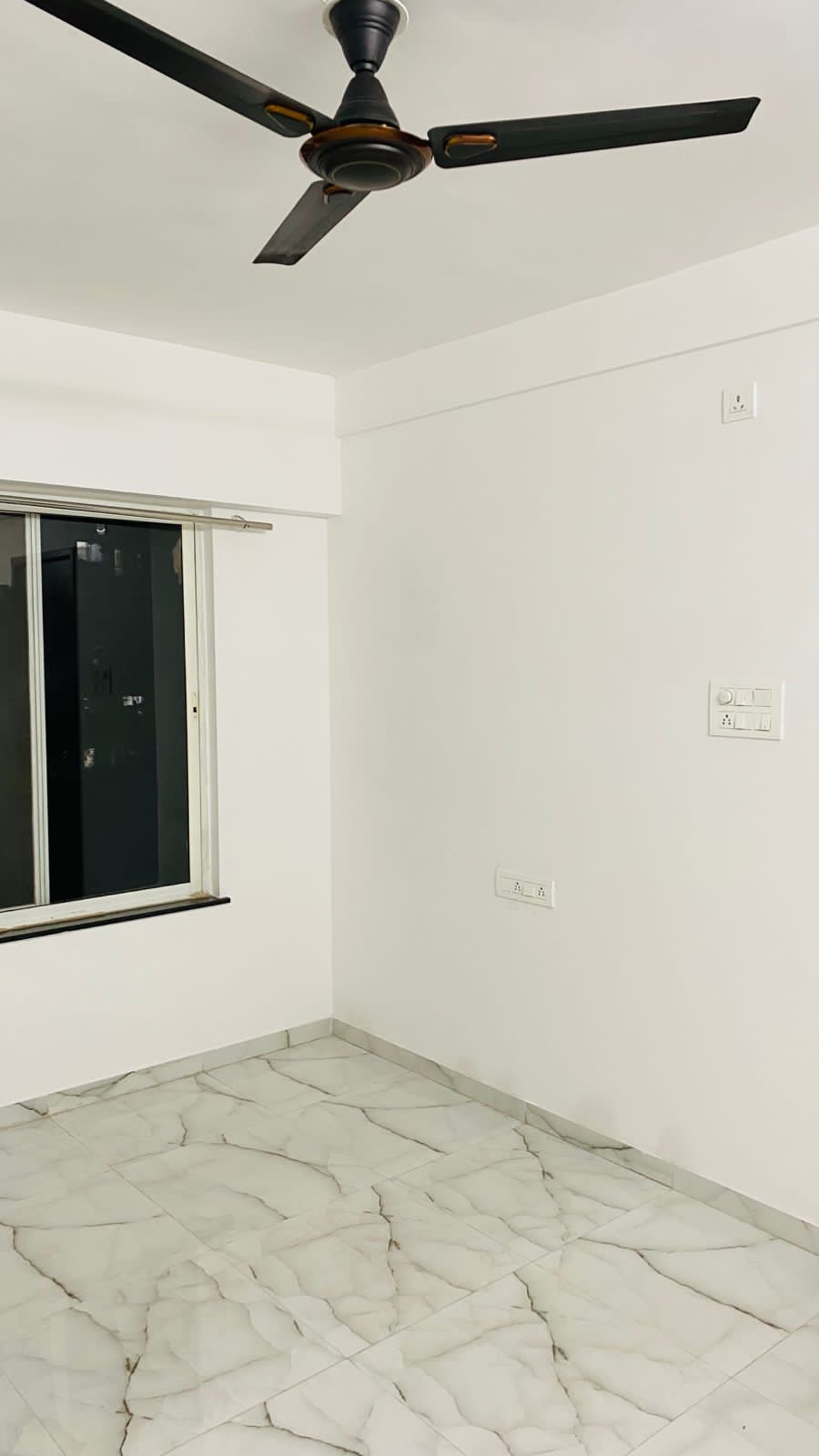1 BHK + Extra Room Apartment For Rent in VTP One