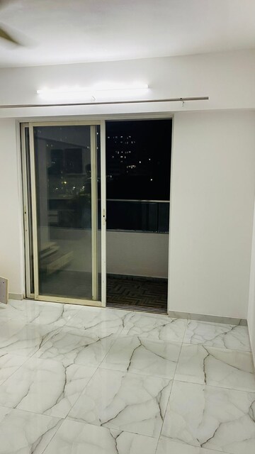 Room in 1 BHK Apartment at VTP One, Kharadi – for Rent