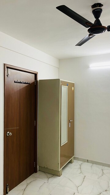 Furnished Amenities in 1 BHK Apartment at VTP One, Kharadi – for Rent