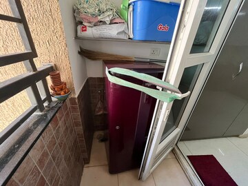 Furnished Amenities in 2 BHK Apartment at Aparna Sarovar Zenith, Nallagandla – for Rent