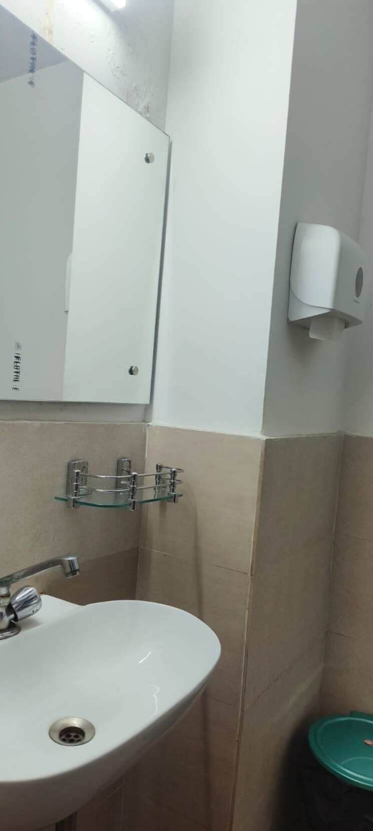 undefined, green park extension Commercial Office Space 1800 Sq.Ft. In Green Park Extension Delhi 8931172