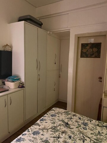 Bedroom in 2 BHK Apartment at Seven Bungalow, Andheri West – for Rent