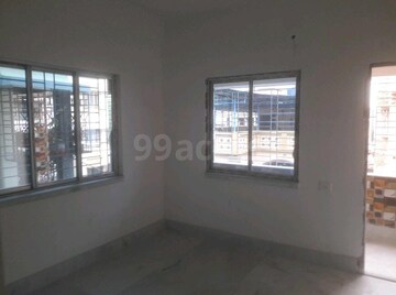 Room in 3 BHK Apartment at Behala Chowrasta – for Sale