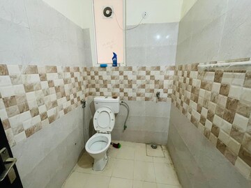 Bathroom in 2 BHK Apartment at Unitech The Palms, Sector 117 – for Rent