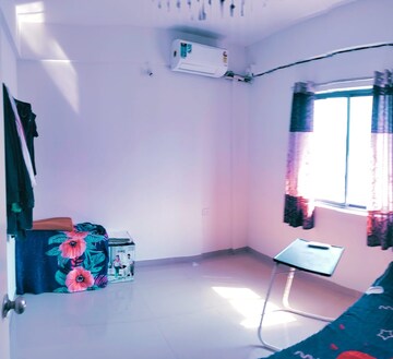 Team Area in 1 BHK Apartment at Peninsula Bldg, Baner – for Sale