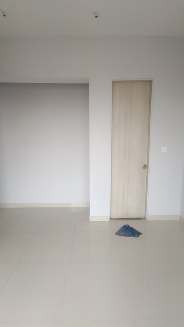Room in 1 BHK Apartment at Ashar Edge, Pokhran Road No Two – for Rent