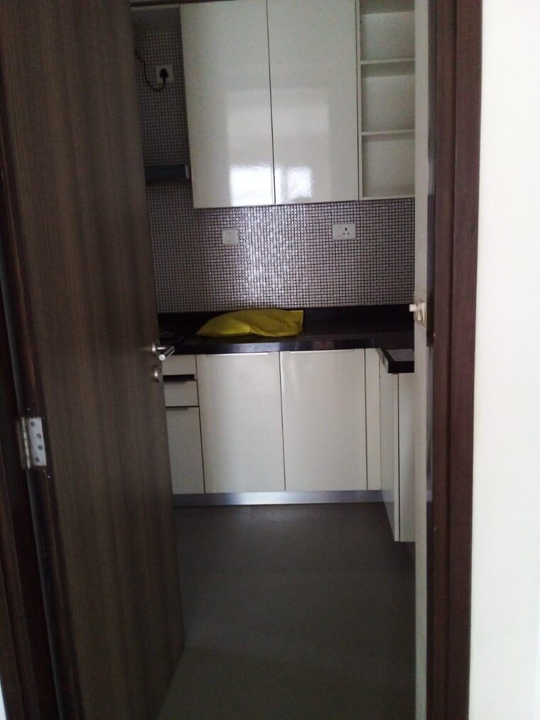 Bathroom, db-realty-orchid-enclave 3 Bedroom 1675 Sq.Ft. Apartment In Agripada Mumbai 8931211