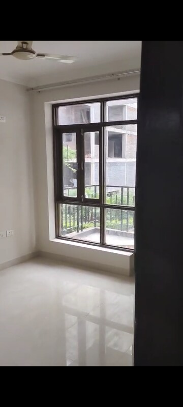 Room in 3 BHK Apartment at Lotus Elise, Sector 99 – for Sale