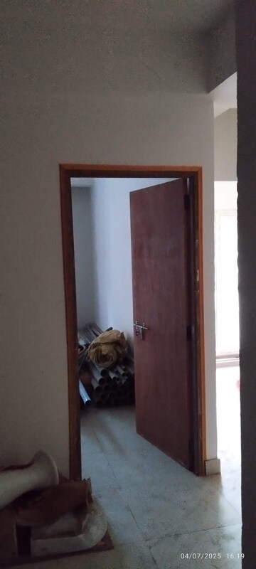 Furnished Amenities in 2 BHK Apartment at Joka – for Sale