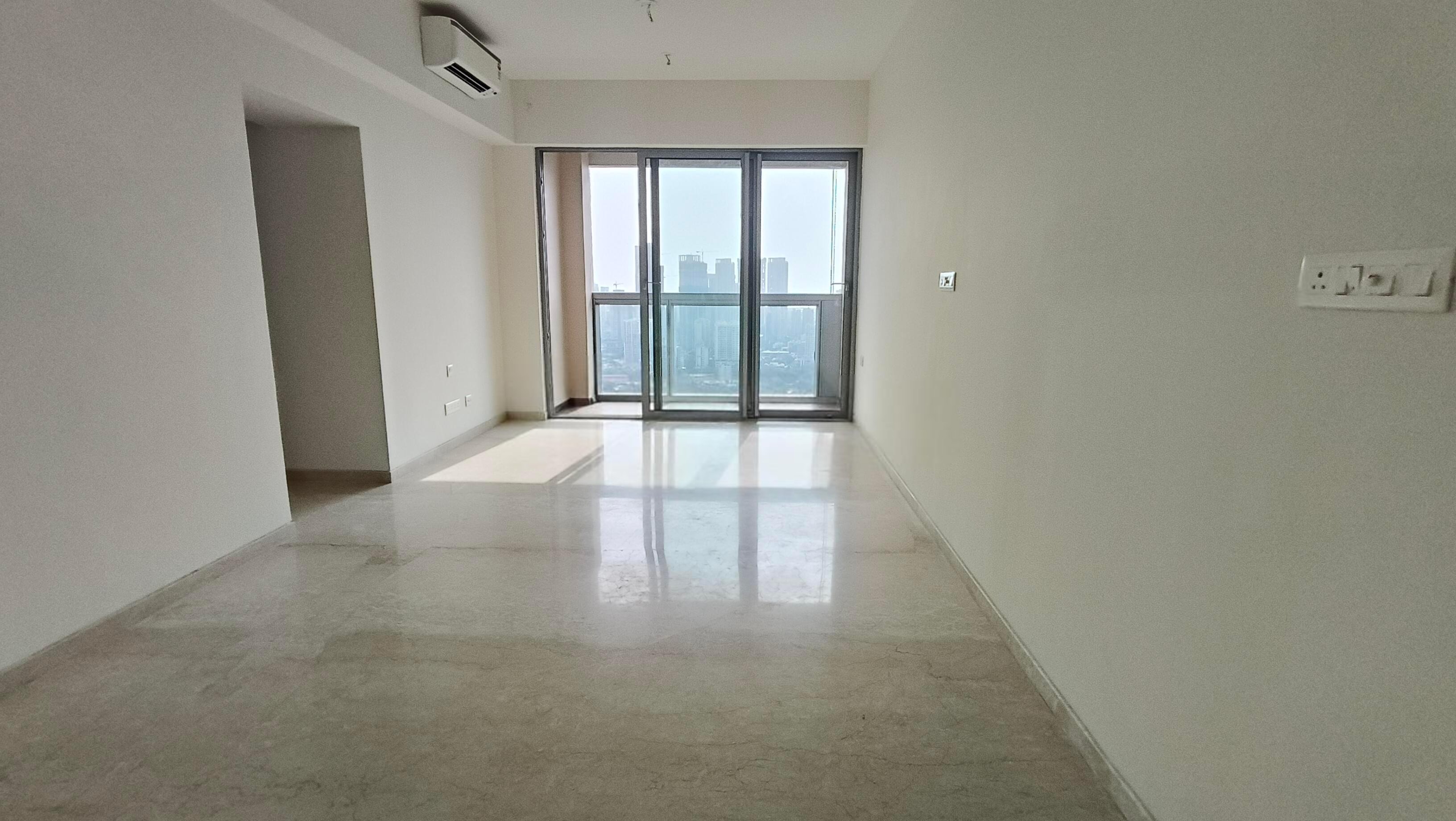 3 BHK + Servant Room Apartment For Rent in Piramal Mahalaxmi