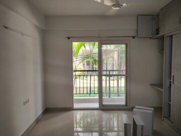 Room in 2 BHK Apartment at NR Windgates, Thanisandra Main Road – for Rent