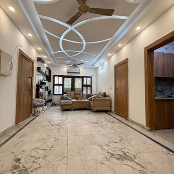 Parking in 2.5 BHK Builder Floor at JMS The Pride, Sector 95b – for Sale