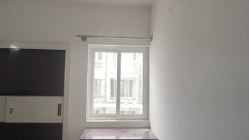 Room in 2 BHK Apartment at Casagrand Boulevard, Hennur Road – for Rent