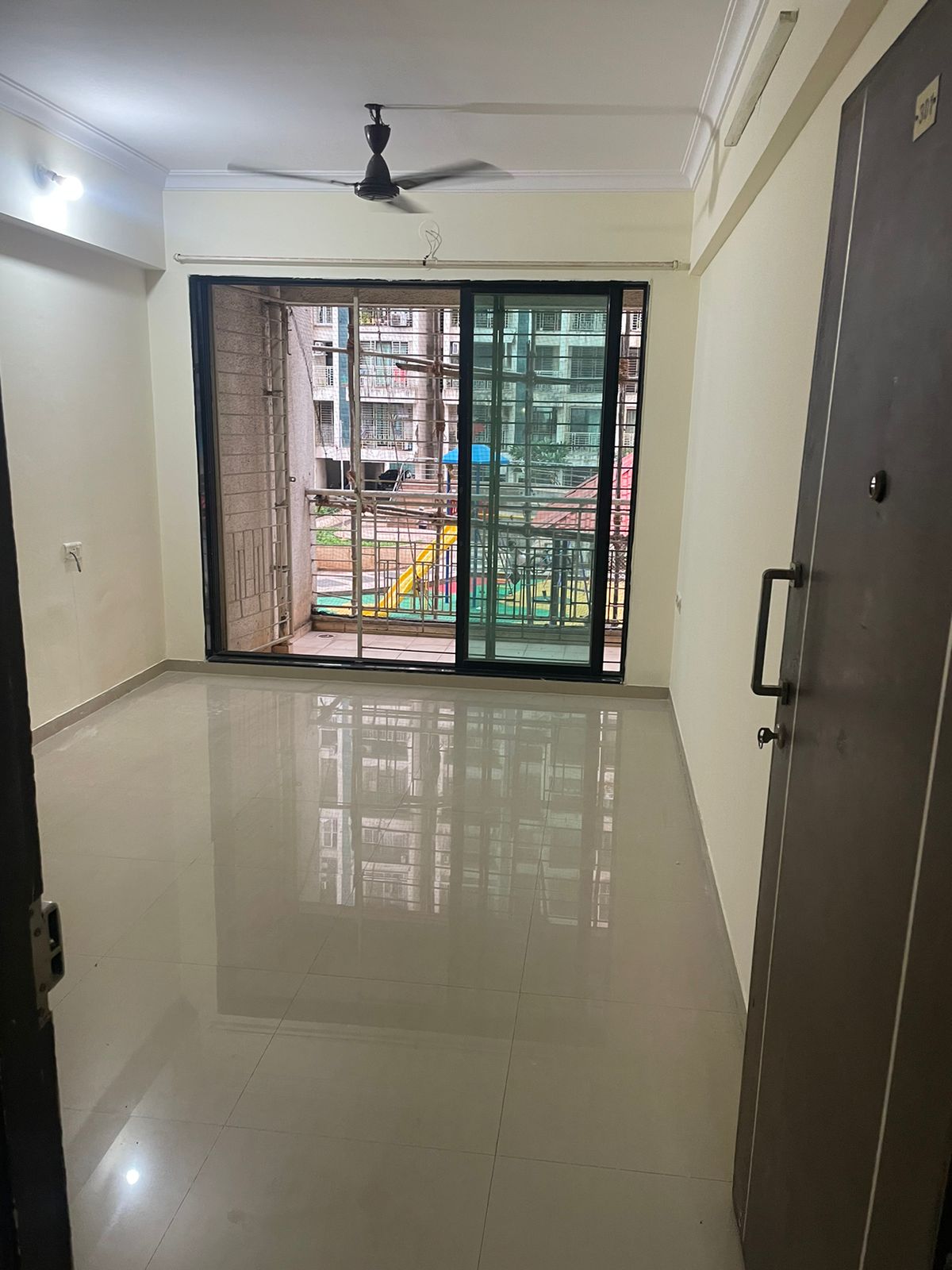 2 BHK 1250 Sq.Ft. Apartment in Mahavir Heritage CHS