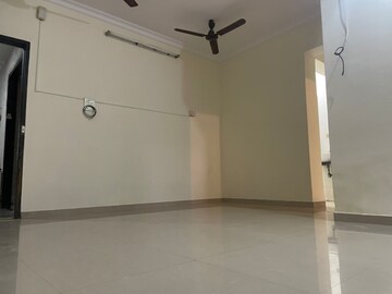 Room in 2 BHK Apartment at Mahavir Heritage CHS, Kharghar Sector 35g – for Rent
