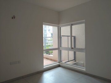 Room in 2 BHK Apartment at Casagrand Boulevard, Hennur Road – for Sale