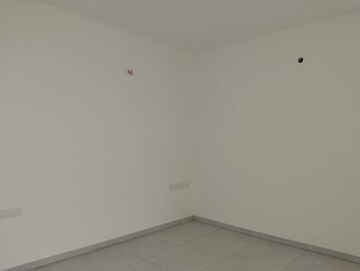 Room in 2 BHK Apartment at Casagrand Boulevard, Hennur Road – for Sale