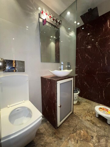 Furnished Amenities in 2 BHK Apartment at Rohit Apartments, Andheri West – for Rent