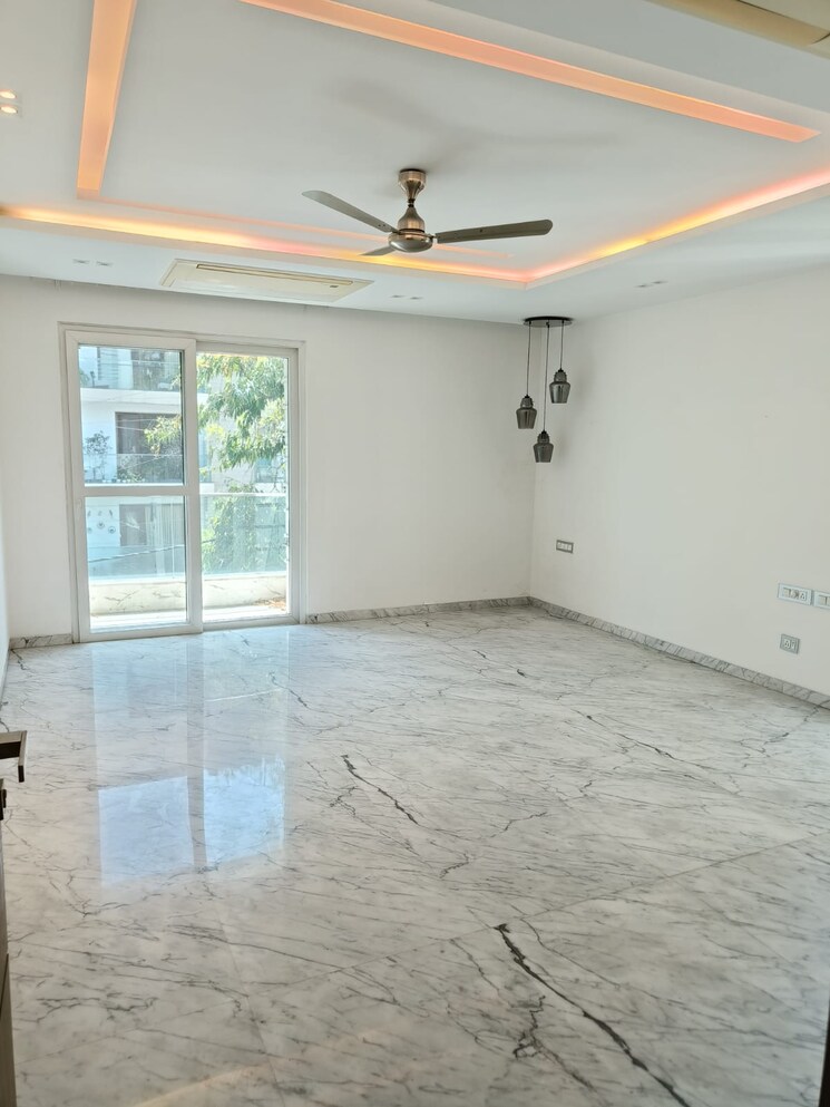 Room, panchsheel park 4 Bedroom 7200 Sq.Ft. Builder Floor In Panchsheel Park Delhi 8931421
