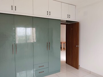 Room in 2 BHK Apartment at Prestige Finsbury Park Hyde, Bagaluru – for Rent