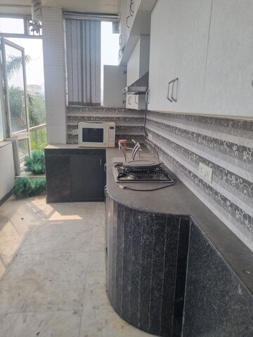 Kitchen in 2 BHK Builder Floor at Sector 57 – for Rent