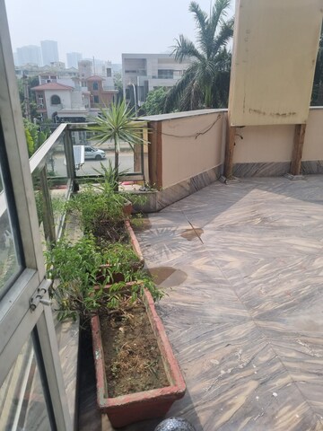 Balcony in 2 BHK Builder Floor at Sector 57 – for Rent