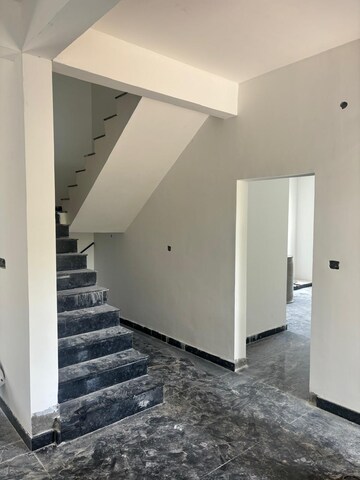 Room in 4 BHK Independent House at Horamavu – for Sale
