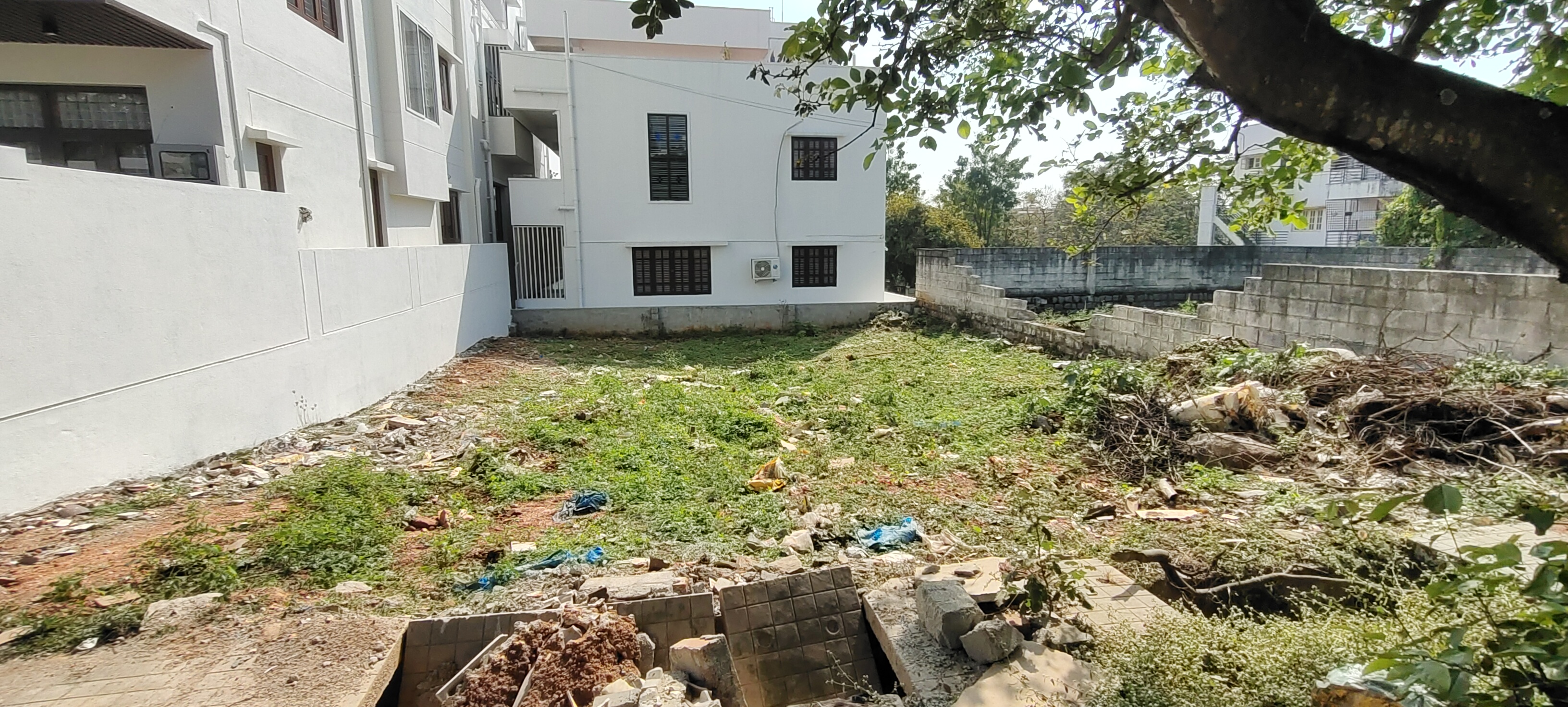 Plot For Sale in Jalahalli East