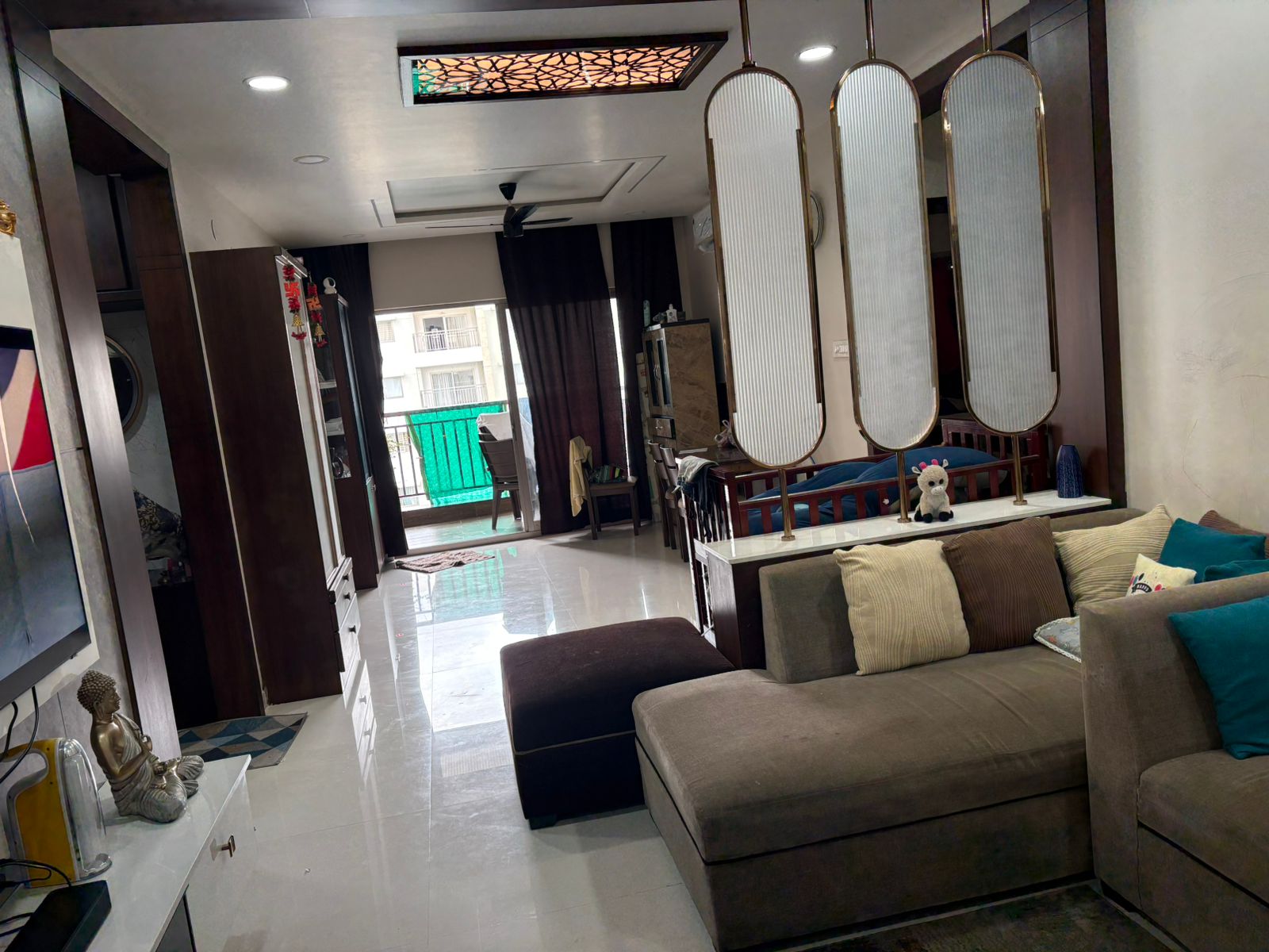 2.5 BHK + Pooja Room Apartment For Rent in Frontline Seven