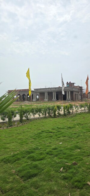 Staircase in  Showroom at Khamanon – for Sale