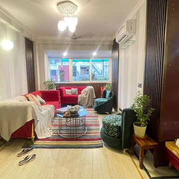 3 BHK Builder Floor For Rent in Sector 48