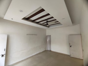 Room in 2 BHK Independent House at Sector 23 – for Rent