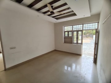 Room in 2 BHK Independent House at Sector 23 – for Rent