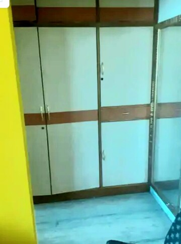 Furnished Amenities in 1 BHK Apartment at Lucky Home Mulund West, Mulund West – for Rent