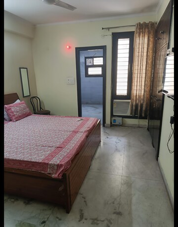 Bedroom in 1 BHK Builder Floor at Malibu Shopping Arcade, Sector 47 – for Rent