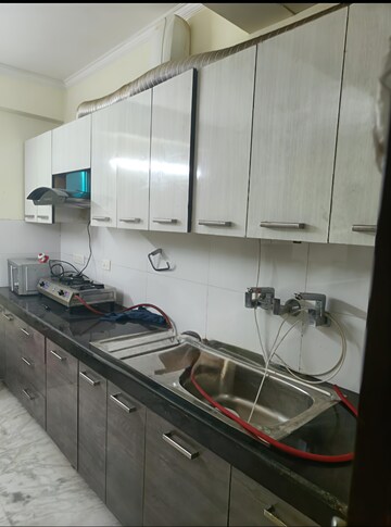 Kitchen in 1 BHK Builder Floor at Malibu Shopping Arcade, Sector 47 – for Rent